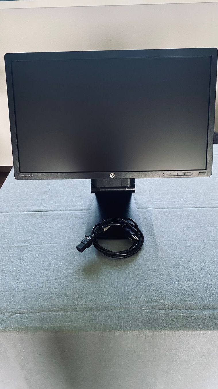 Hewlett Packard Monitor: HP EliteDisplay E231 – Usato da Fehraltorf venduto da akl_q6f5