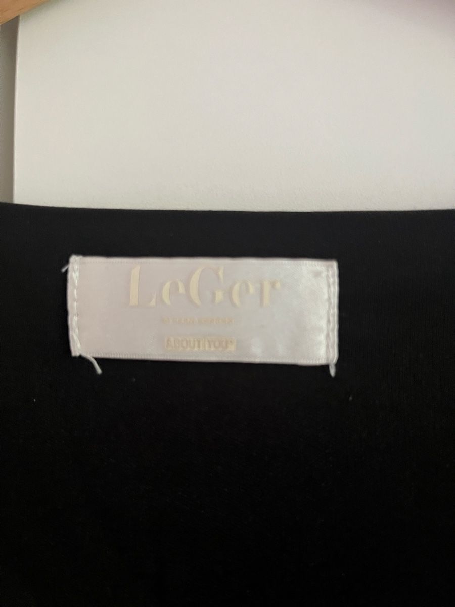 Vestiti: Schwarzes Kleid, Grösse 34/36, LeGer – Usato da Sursee venduto da abcdxyz 2