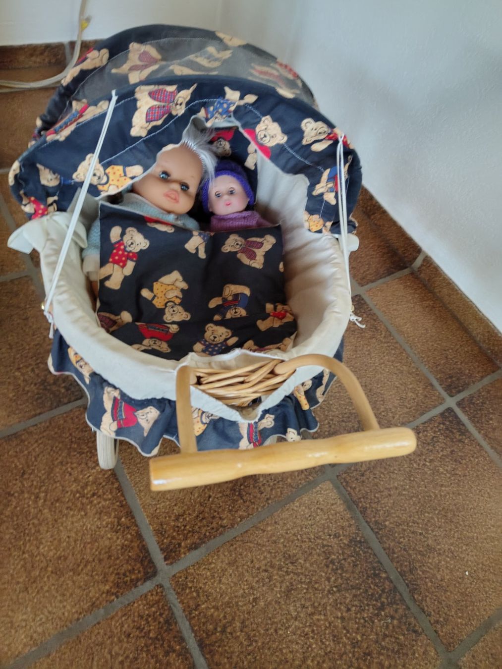 Voitures de poupées: Puppenwagen – D'occasion à Beinwil am See par Msunneschin