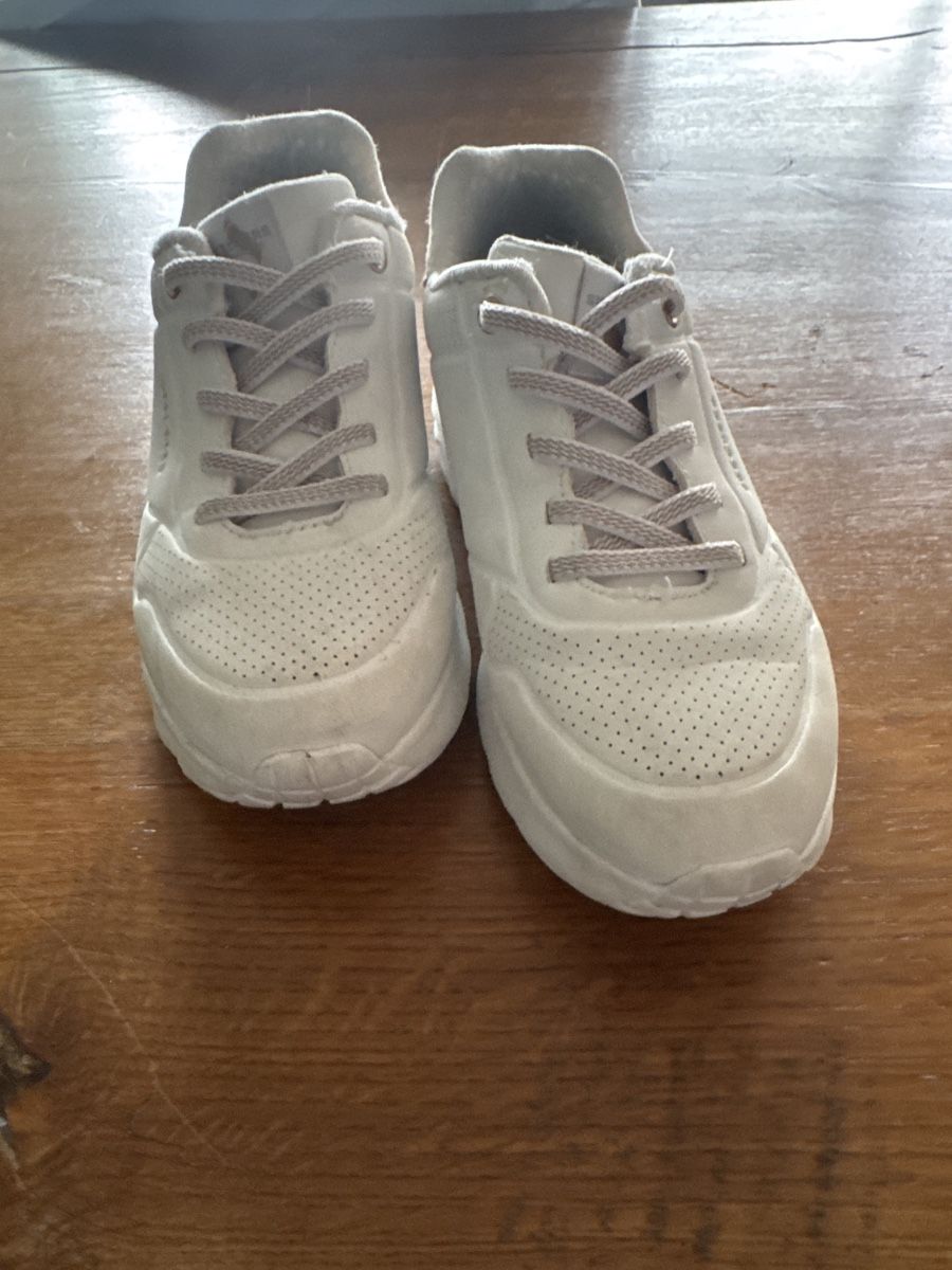 Skechers Scarpe per ragazze: Skechers Grösse 33 – Usato da Glattpark(Opfikon) venduto da cherrytomate 1