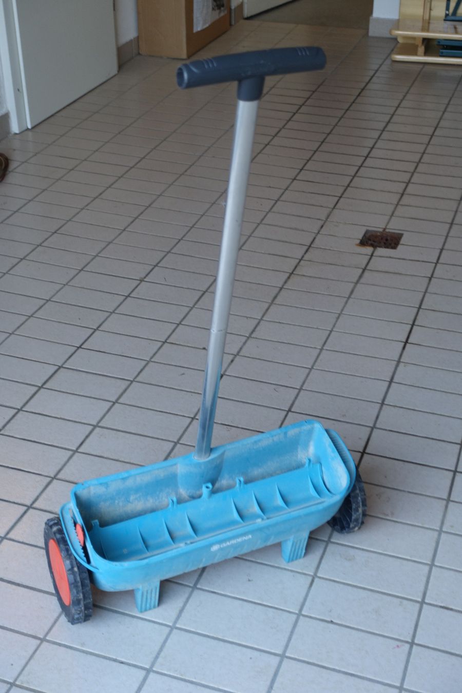 Altro in Utensili da giardino: Streuwagen Gardena – Usato da Dietikon venduto da Darums