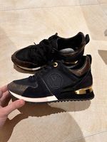 Louis Vuitton Run Away Sneaker Gr.37