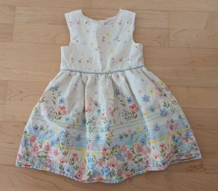 Schönes Frühlingskleid 🌸 Sommerkleid Blumenmuster, gr. 86