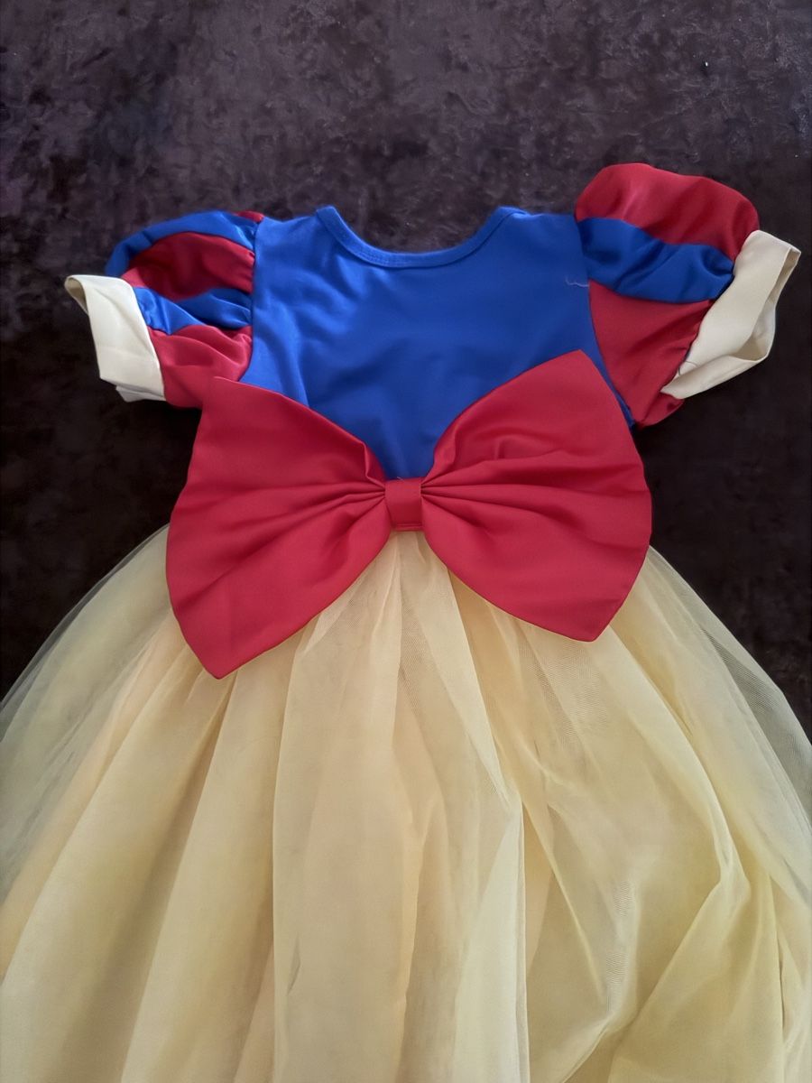 Costumi: Faschingskostüm Schneewittchen Kleid Grösse 110 – Usato da Wangen b. Olten venduto da Sarina93881621 2