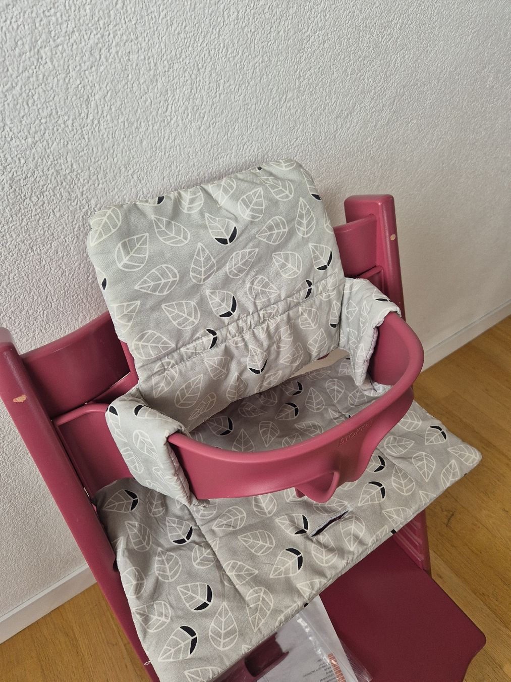 Stokke Seggioloni: TrippTrapp Heather Pink mit Babyset und Tasche – Usato da Spiez venduto da LiquidFrog 1