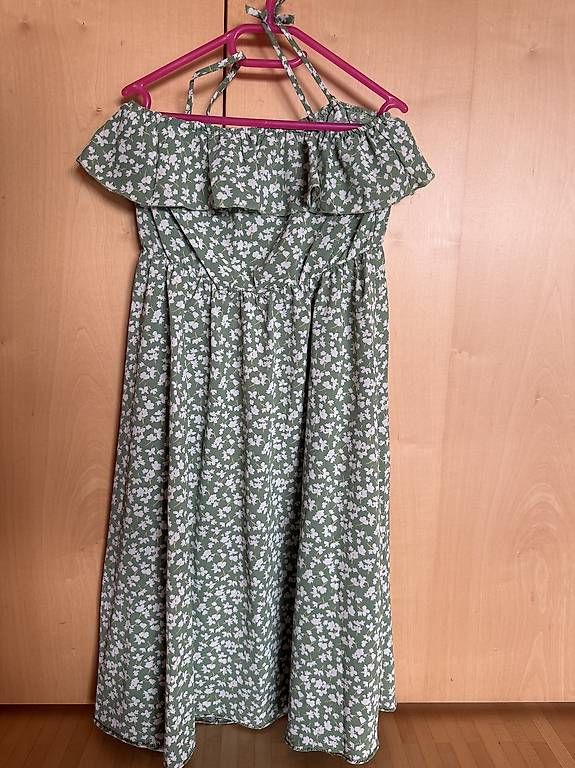 Vestiti & Gonne: Kleid 10-12 Jahre – Nuovo e nell'imballaggio originale da Buchs AG venduto da Cres3 2