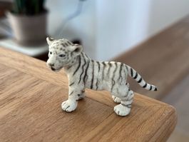 Schleich Weisses Tigerjunges Sammelfigur