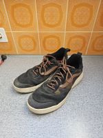 Vans in schwarz mit Camomuster