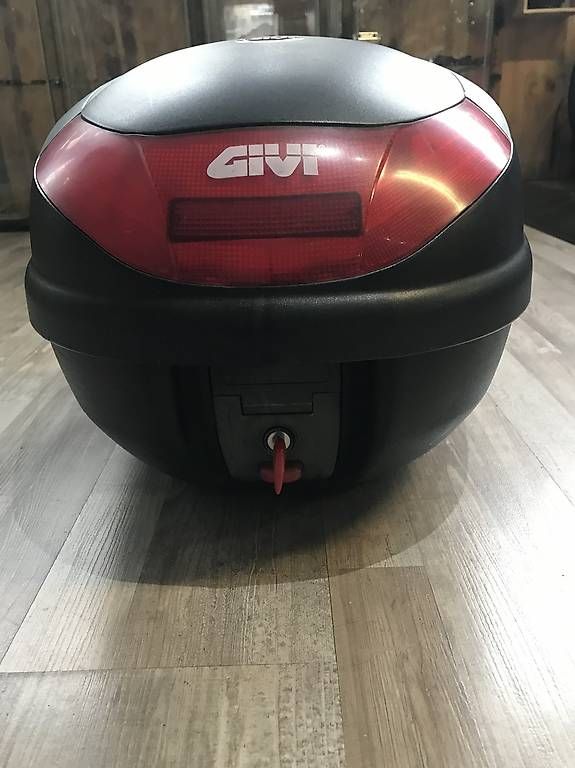 Topcase: Top Cases GIVI Koffer – Usato da Schlieren venduto da motostyling 1