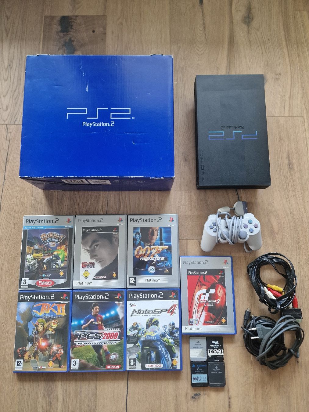 Sony Console: PlayStation 2 Fat OVP Konsole mit 7 Spielen, Controller etc. – Usato da Fahrwangen venduto da luk_bhw7