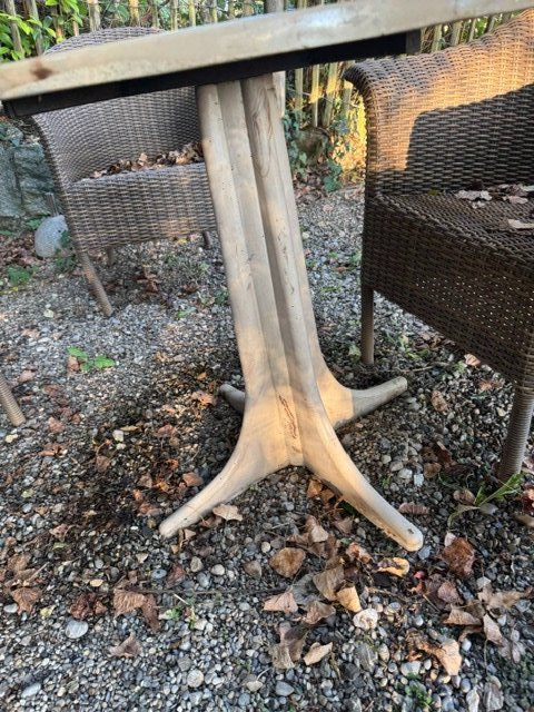 Tische: Gartentisch aus Marmor – Gebraucht aus Osterfingen von ducdecarignan 1