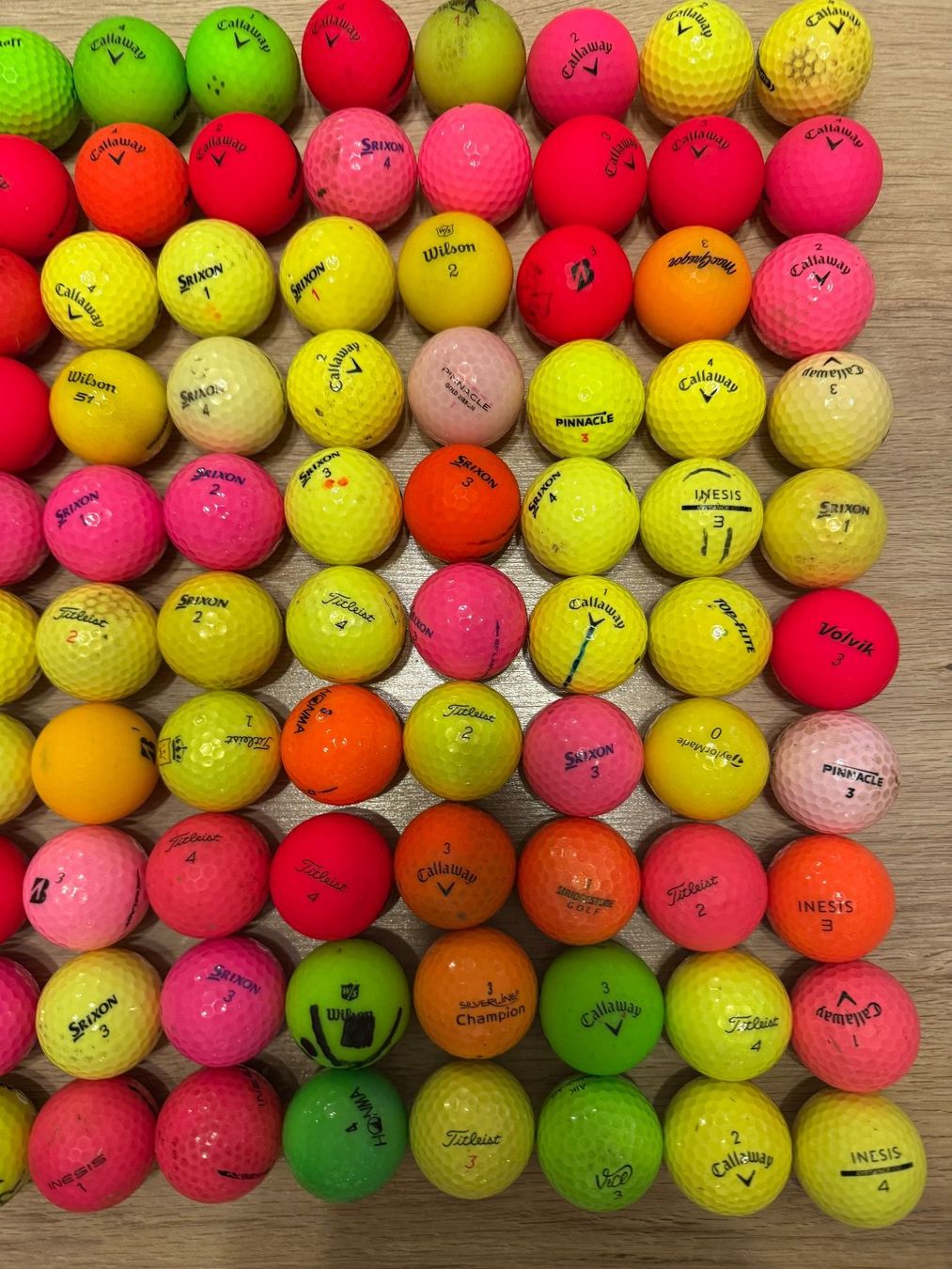 Palloni: 100 Stück gewaschene Golfbälle Nr.5 – Usato da Oberburg venduto da Serbus 1