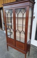 Antike und Unikate Vitrine