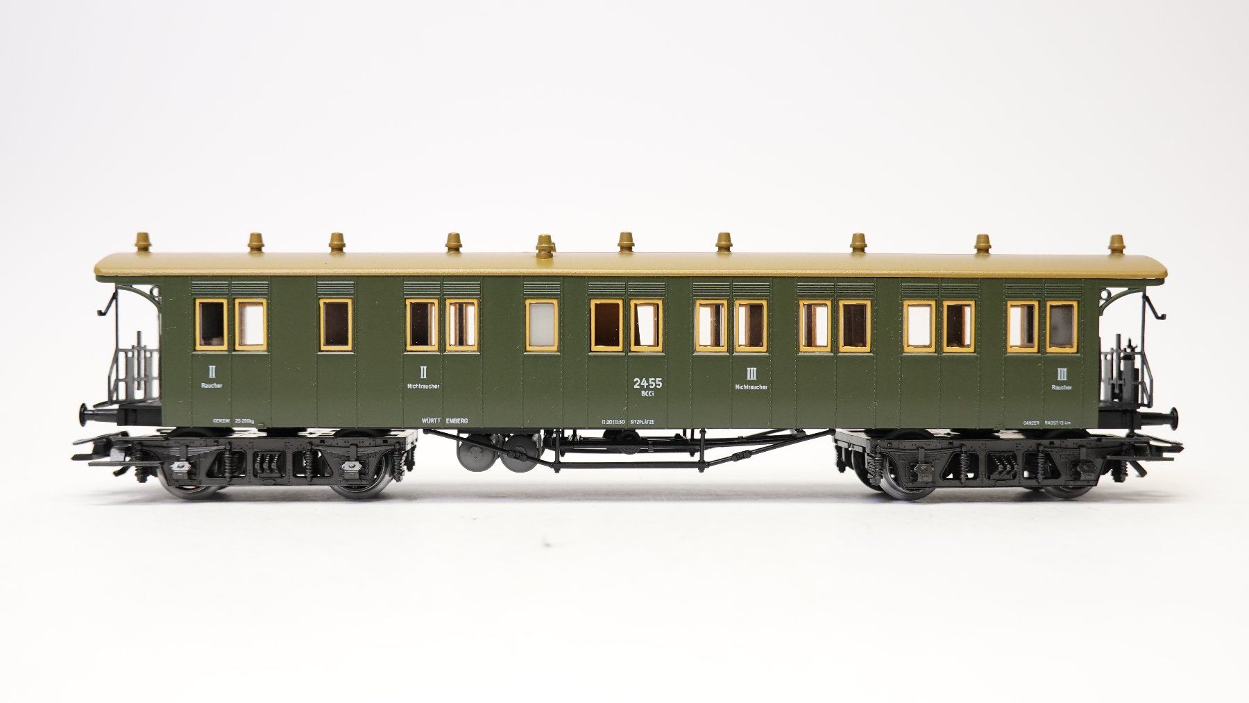 Märklin Modellini di ferrovie: e4 Märklin 4210 Schnellzugwagen 2./3.Klasse grün – Usato da Thun venduto da evinka_gmbh 1
