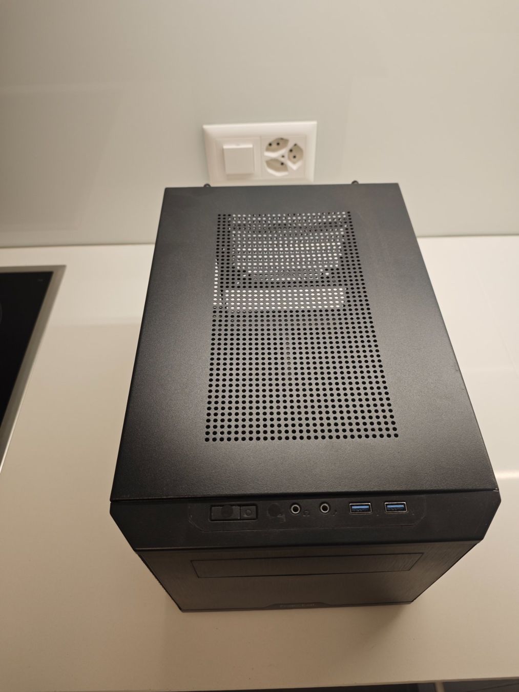Fractal Custodie: Fractal Design Core 500 – Kompaktes Mini-ITX PC-Gehäuse – Usato da Zürich venduto da ACID_IV 7