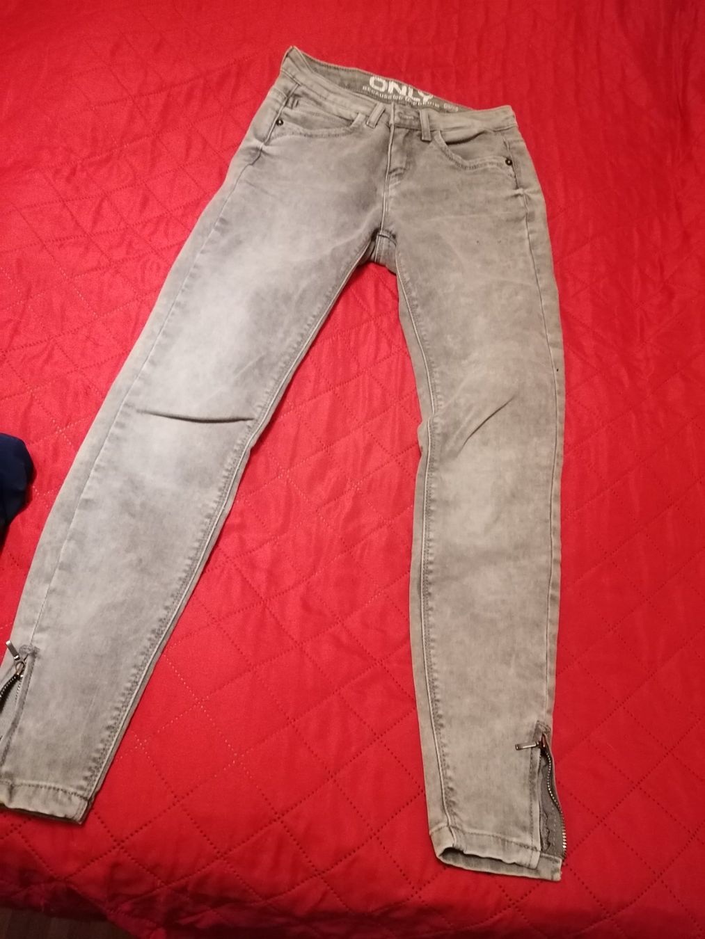 Lotti di vestiti: Grosses Damen Kleiderpaket – Usato da Bassersdorf venduto da maga1g 5