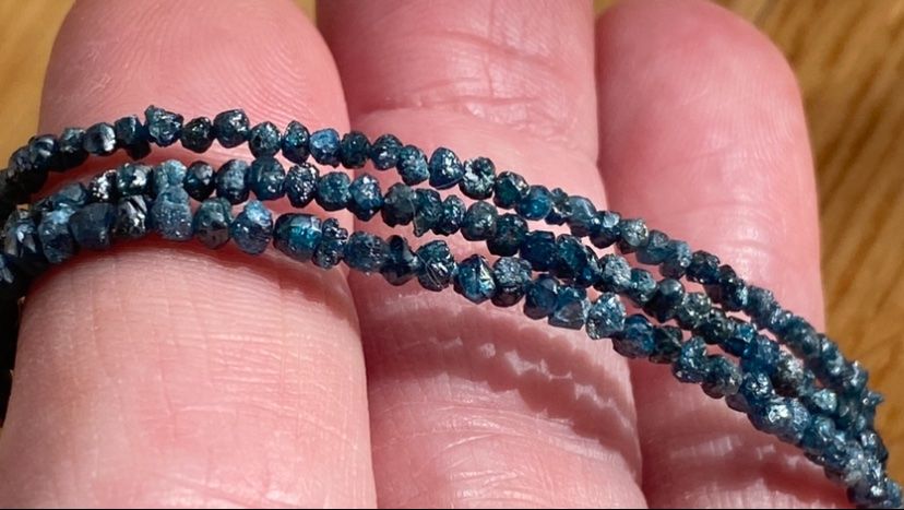 Ketten: Halskette mit blauen Rohdiamanten – Neu und originalverpackt aus Matten b. Interlaken von kero71 7