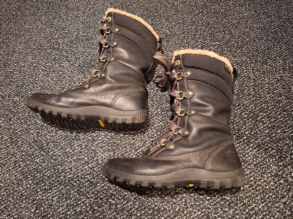Scarpe da donna: Timberland Winterstiefel Damen Gr. 38.5 – Usato da Naters venduto da Pluto2025 2