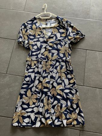Kleid