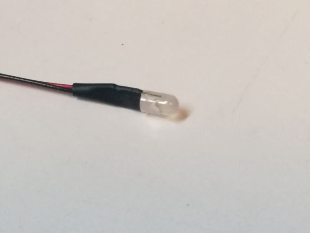 Componenti elettronici: LED warm/diffus 3mm, randlos, verkabelt – Nuovo (secondo la descrizione) da Luzern venduto da Salefactory 2