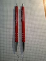 2 Kugelschreiber rot. 