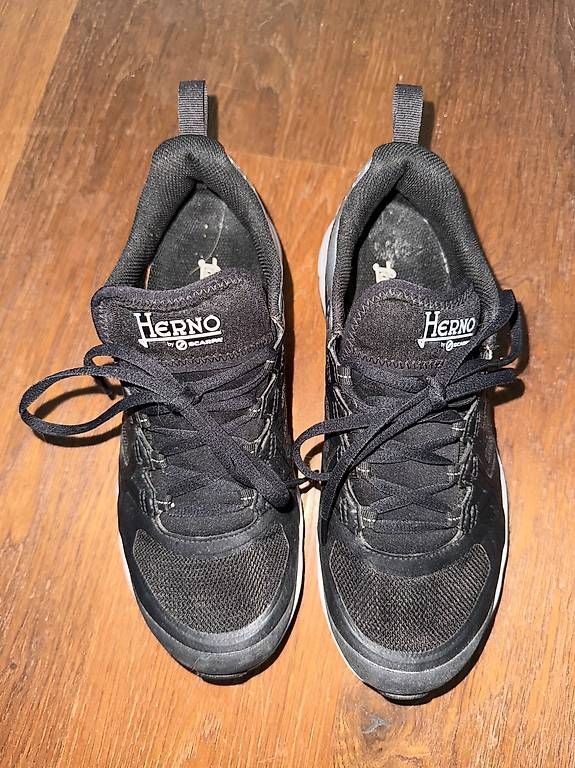 Scarpe da donna: Herno Schuhe/Sneakers schwarz – Usato da Altendorf venduto da Ga04