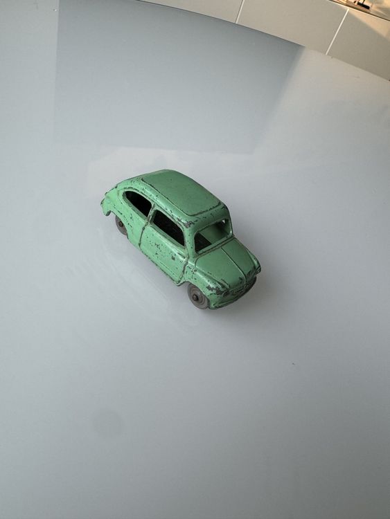 Voiture Miniature Dinky Toys Fiat 2300 Station - Échelle 1/43 - À Restaurer (occasion)