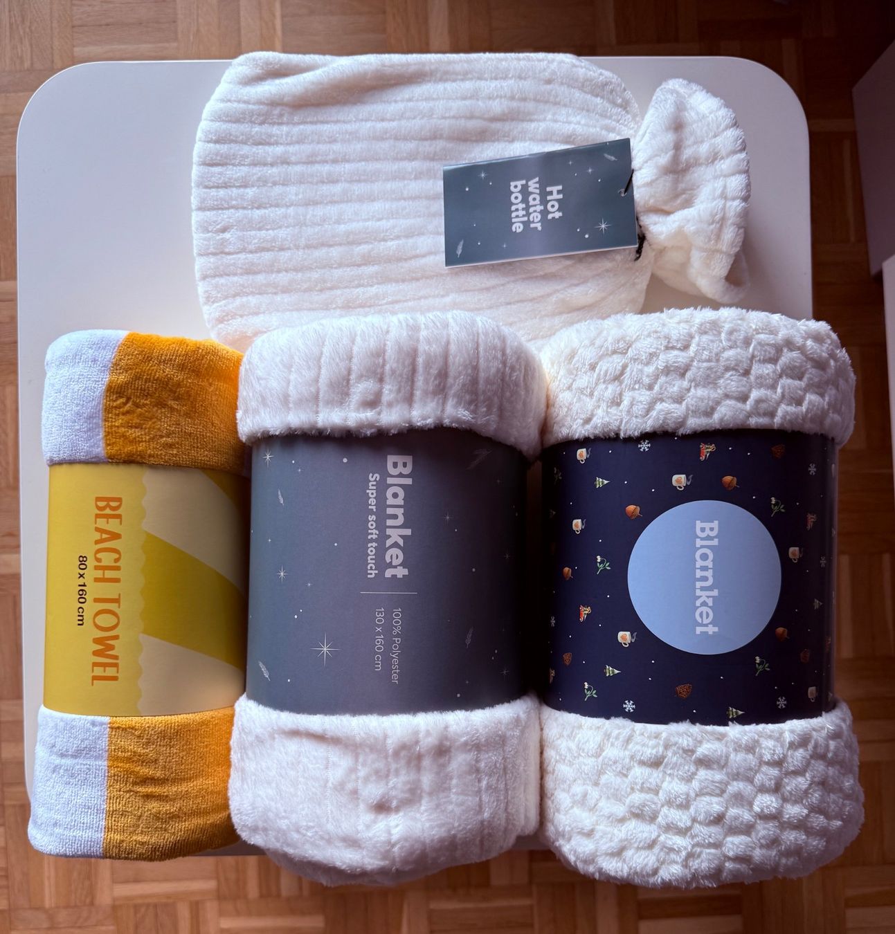 Coperte: 2x Covers, 1x Beach Towel, 1x Hot Water Bottle – Nuovo e nell'imballaggio originale da Epalinges venduto da Lily2006