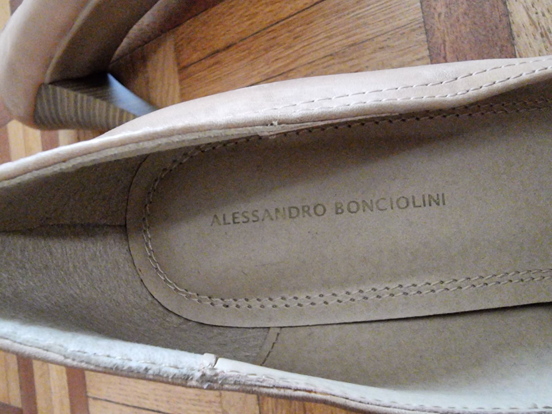 Chaussures femmes: Escarpins beiges talons 39 – D'occasion à Veyrier par Leilazizou 4