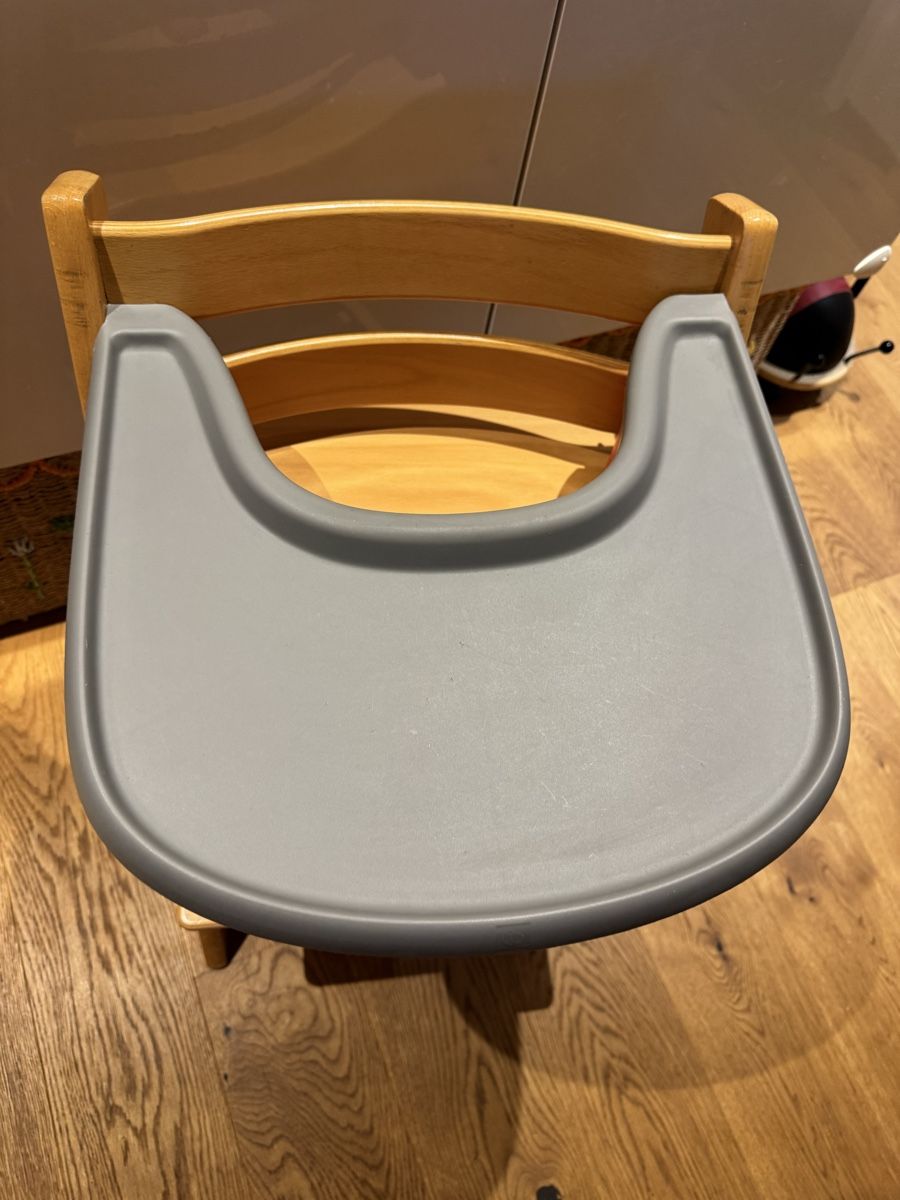 Stokke Hochstühle: Stokke Tripp Trapp Tablar grau - Versand möglich – Gebraucht aus Neuhaus SG von chinderegge 2