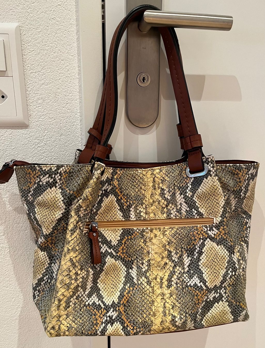 Gabor Borse da donna: Gabor, Tasche in Schlangenlederoptik – Usato da Kloten venduto da SANTALA23 1