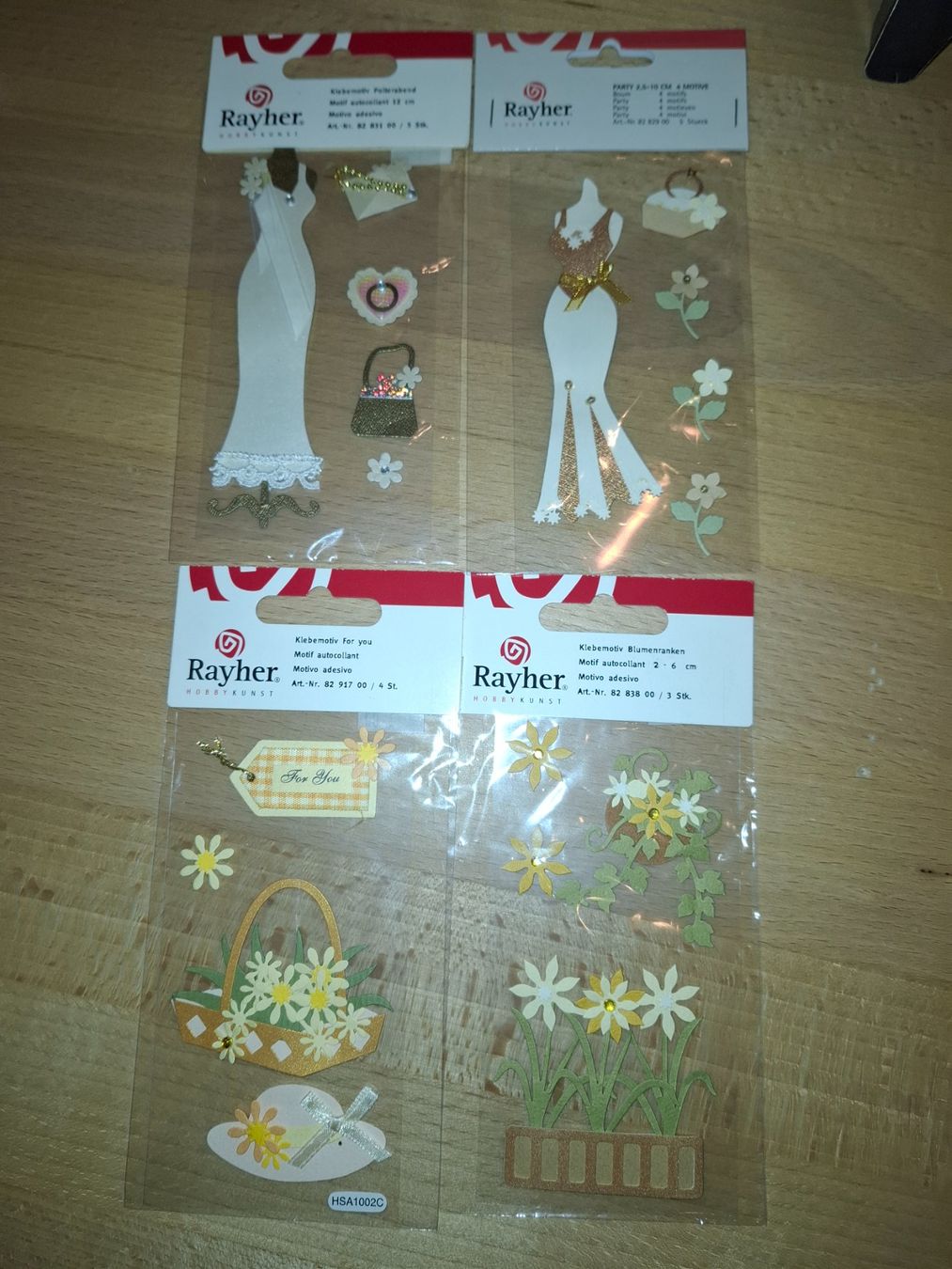 Alben: Stickeralben mit div. Stickern – Gebraucht aus Winterthur von rahelmedeaL 8
