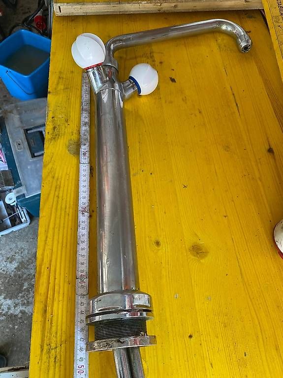 Armaturen: Robinet de cuisine pour restaurant – Gebraucht aus Martigny von seater