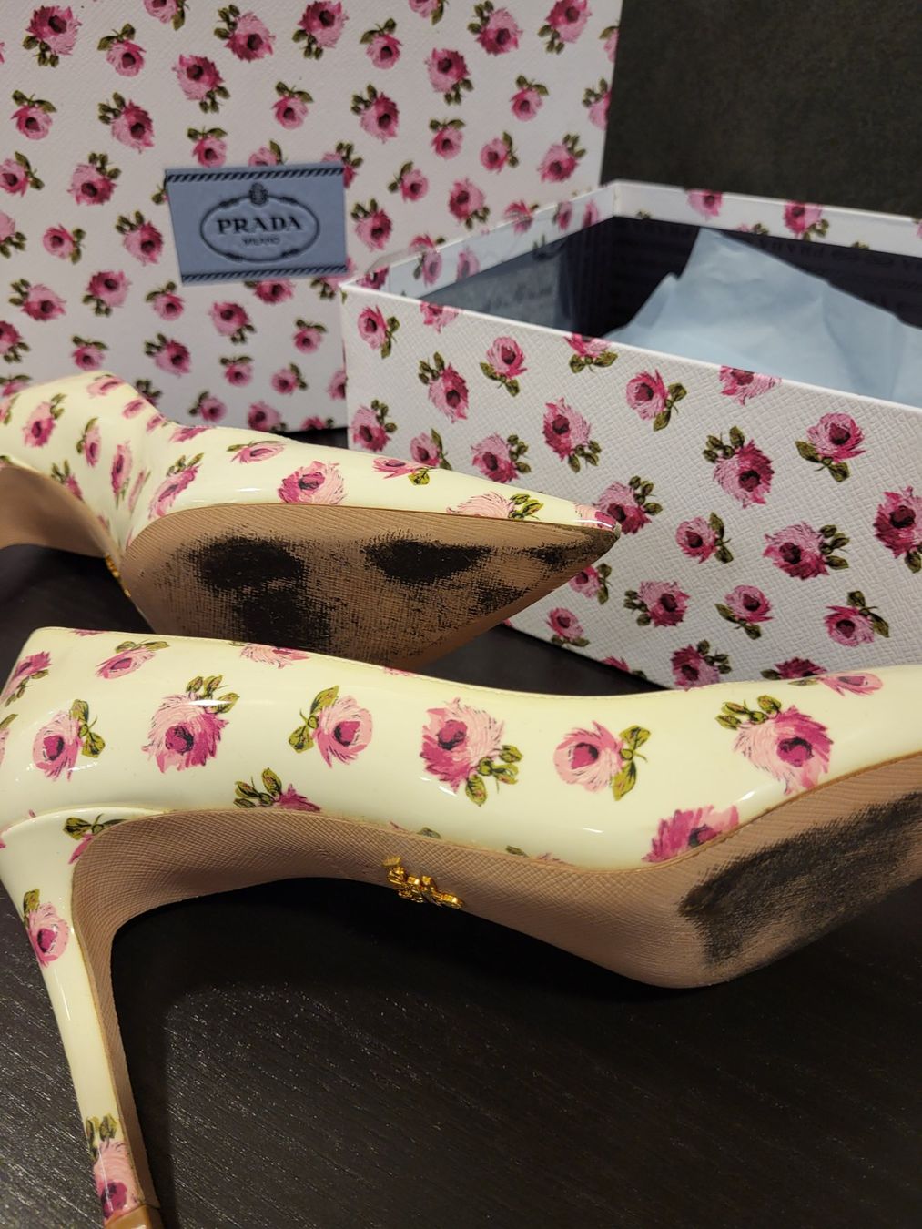 Scarpe da donna: PRADA Pumps mit Rosenmuster Originalverpackung – Nuovo (secondo la descrizione) da Locarno venduto da ernsthofmann 1