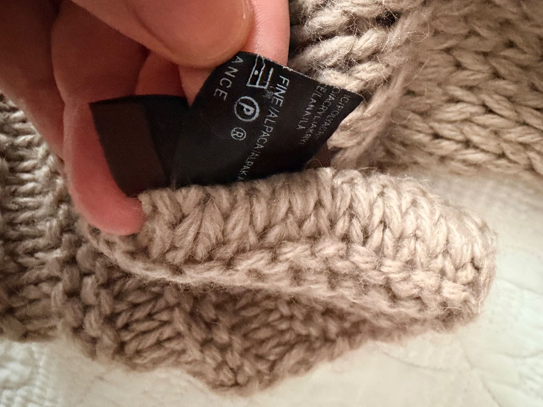 Foulard & Sciarpe: léa clément Strickschal beige mit Fellbommel – Nuovo (secondo la descrizione) da Brütten venduto da Rod816 8