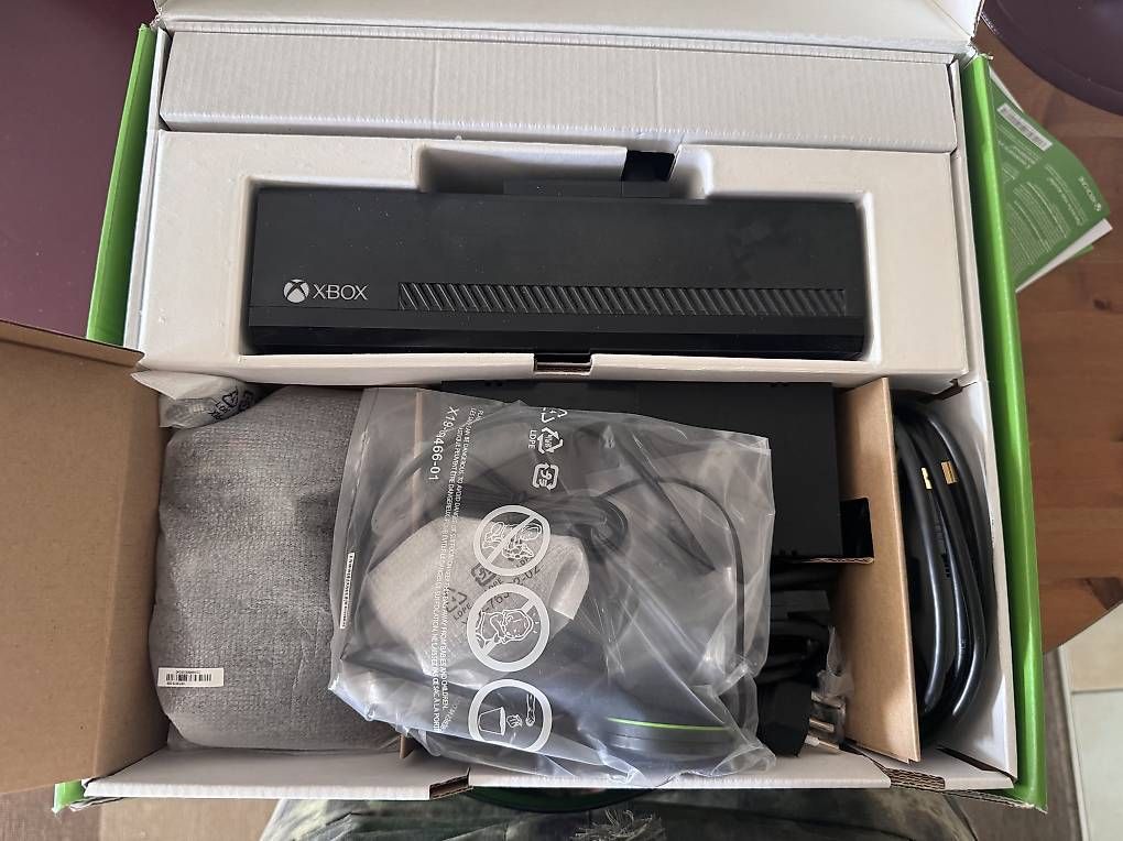 Console: Console Xbox one 500 Go + 3 jeux – Usato da Genève venduto da tit_qcm8 2