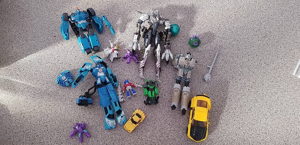 Hasbro Giocattoli: Transformers Bumblebee uvm.  14 Stück – Usato da Embrach venduto da Lilly2021