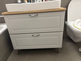 IKEA Badezimmer-Unterschrank grau/Eichenholzplatte/Godmorgon