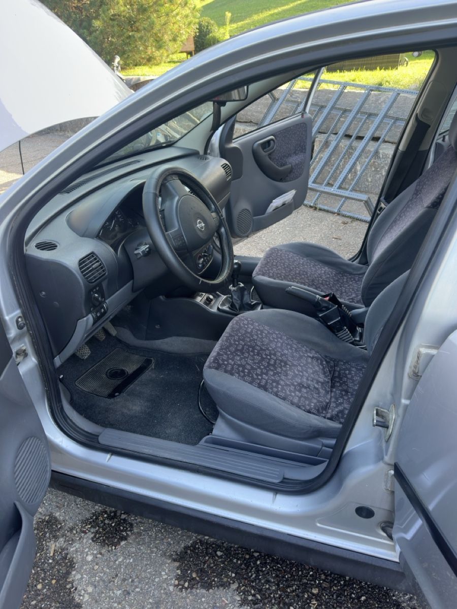 Opel Automobili: Opel Corsa C 1.2 – Usato da Madiswil venduto da jul_65nm 4