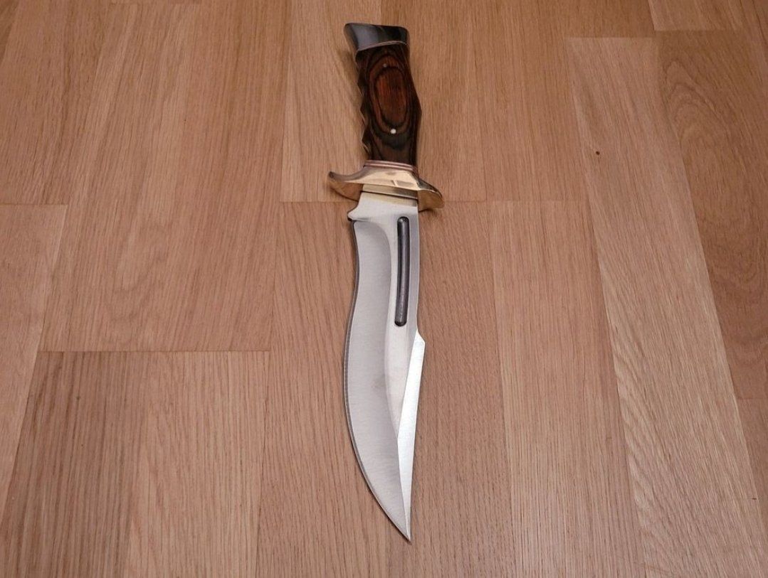 Columbia Accessori: Messer, Bowiemesser – Usato da Dorf venduto da Messer-Schweiz 1
