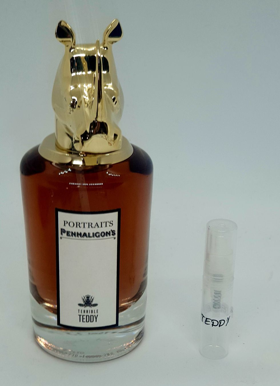 Penhaligon's Profumi & Eau de Toilette: 2 ml TERRIBLE TEDDY PENHALIGON'S ABFÜLLUNG – Nuovo (secondo la descrizione) da St. Gallen venduto da CaliSunshine