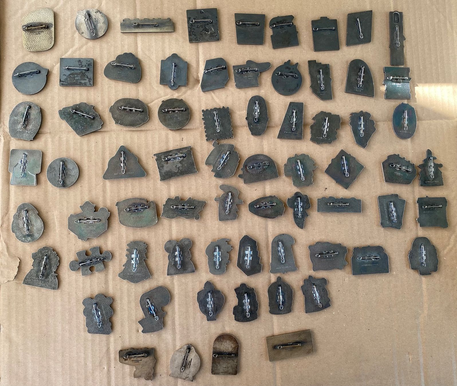 Basler Placchette & Badge: Sammlung  Baslerfasnachtsplaketten Silber – Usato da Allschwil venduto da Deal_Tiger99 4