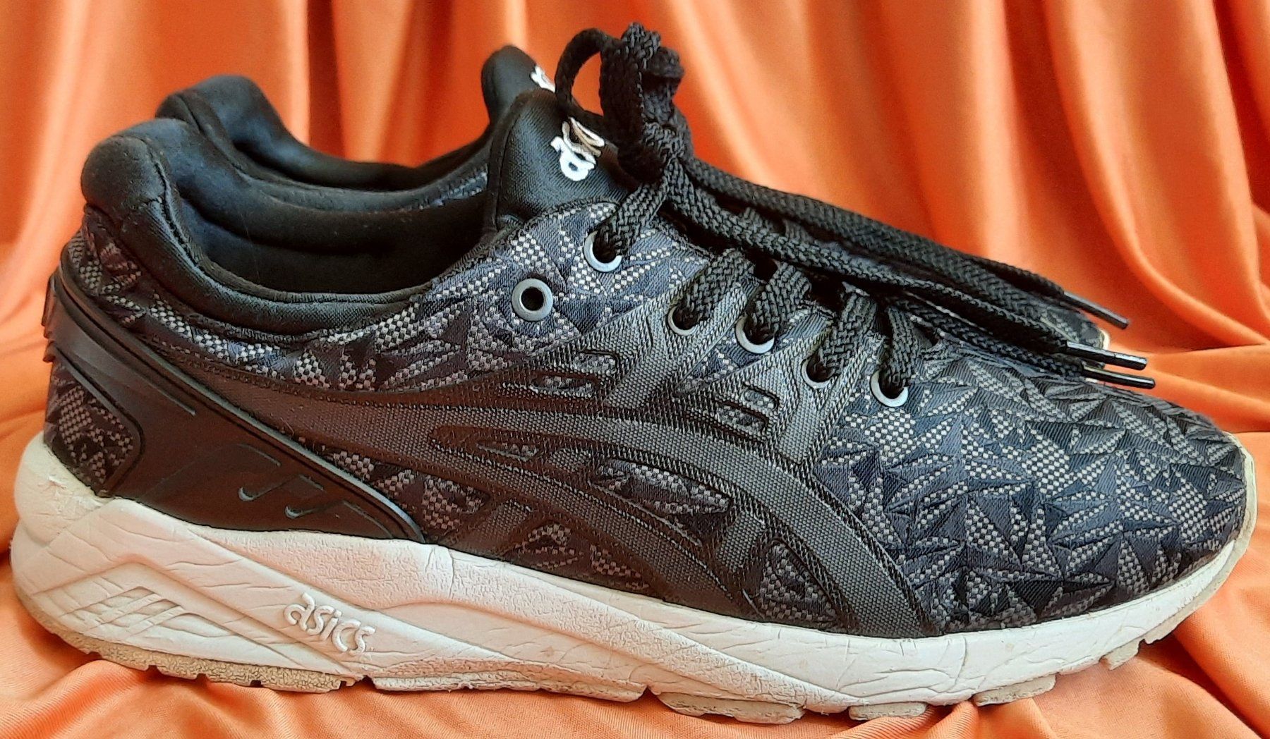 ASICS Gel Kayano Evo H621N Damen Turnschuhe Schwaz G.37.5 Kaufen auf Ricardo