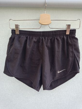 Nike Dry-Fit Shorts Damen schwarz, Grösse XS