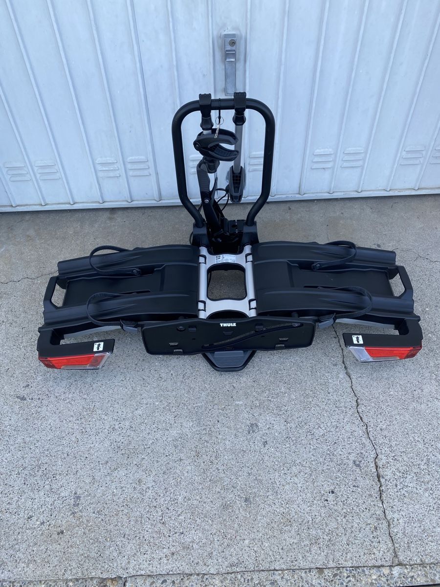 Thule Rimorchi: Thule EasyFold XT 2 Fahr­rad­trä­ger – Usato da Graben venduto da pod_5qfd 4