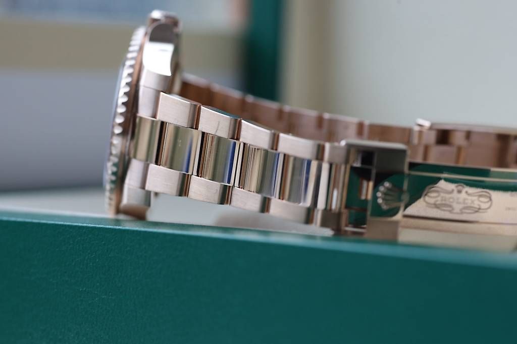 Rolex Montres: Rolex GMT Master 126715CHNR – D'occasion à Wollerau par RekociTimepieceGmbH 1
