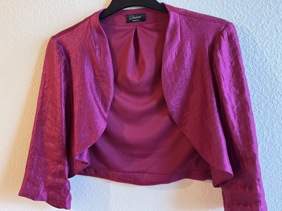Bolero: Festliches Jäckli Grösse 46 – Nuovo (secondo la descrizione) da Neftenbach venduto da Katharina_ott 3
