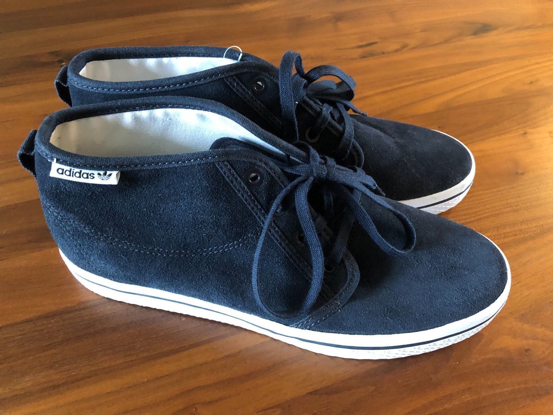 Adidas Chaussures hommes: Adidas Freizeitschuh Gr. 40.5 blau – Neuf (Voir description) à Muttenz par Anonym591