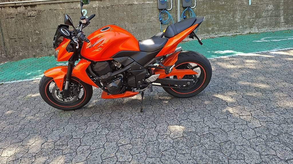 Kawasaki Strada: Kawasaki – Usato da Le Grand-Saconnex venduto da big_cpj7 2