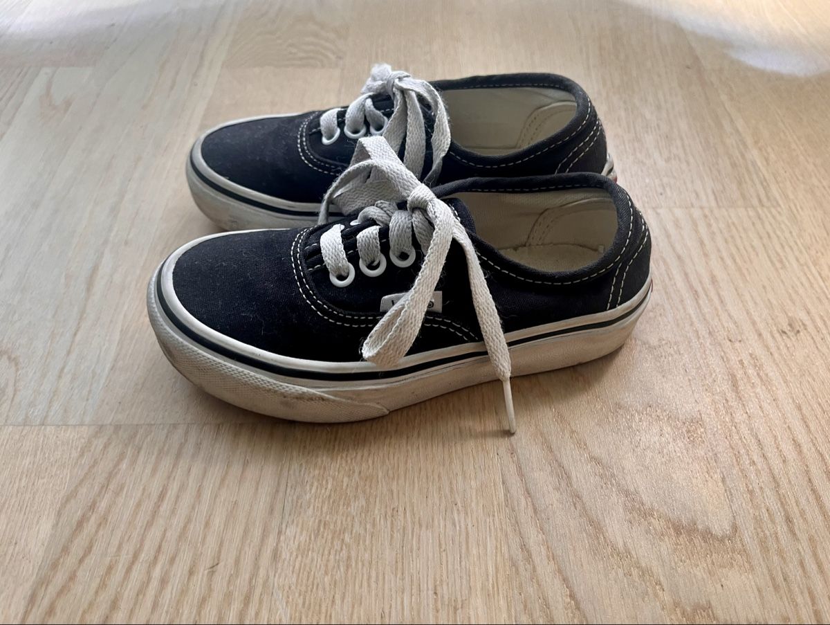 Vans Scarpe per ragazzi: Vans Turnschuhe Gr. 27 – Usato da Zürich venduto da davidihagee